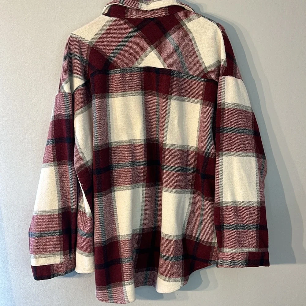 Plus Shacket - Picture 4 of 4